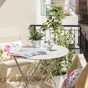 https://effies-cozy-old-town-studios.rethymnohotels.net