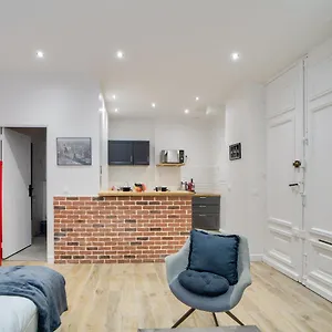  Apartment Beautiful - Champs Elysees